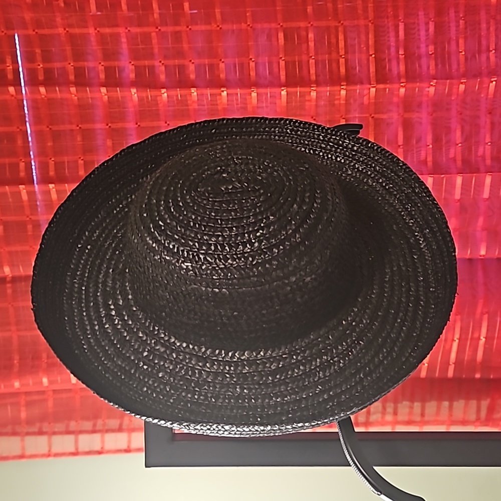 Black hat